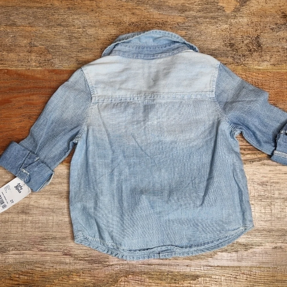 New OshKosh B'gosh Blue Jean Long Sleeve Button Up Shirt size 2T